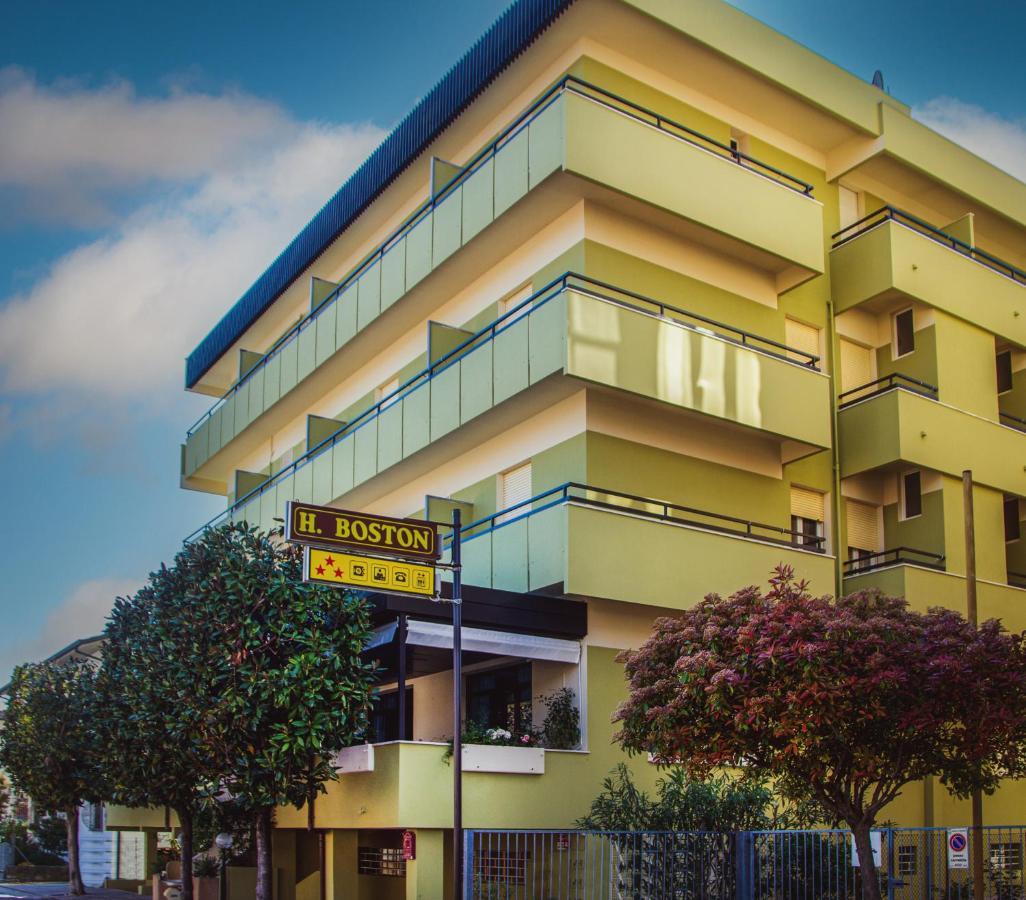 Hotel Boston Cesenatico Exterior photo